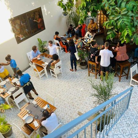Cole Street Guesthouse Фритаун Экстерьер фото